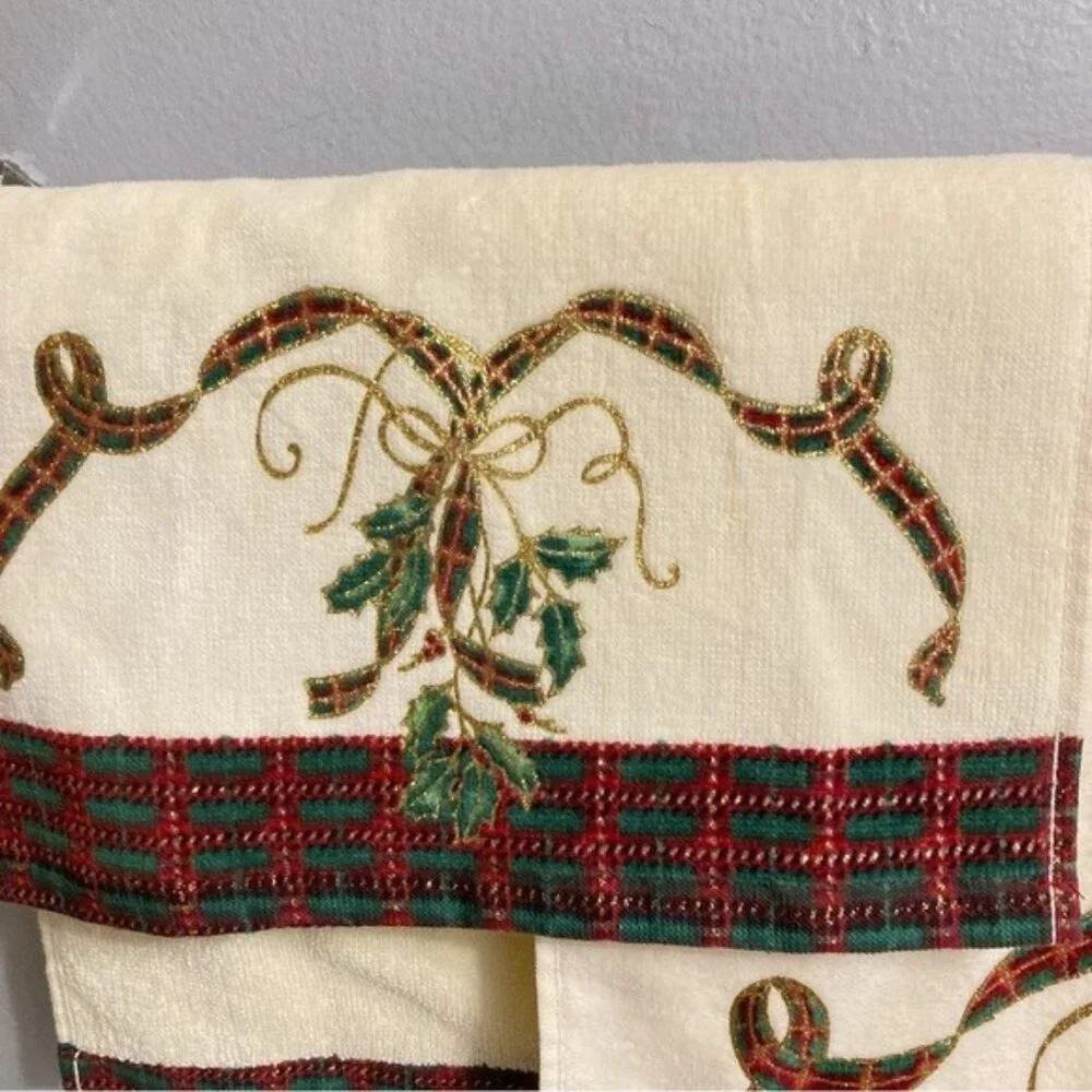 LENOX Holiday Nouveau Fingertip and Hand Towel NEW Set of 2